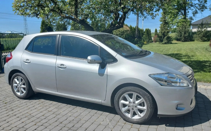Toyota Auris cena 32000 przebieg: 146000, rok produkcji 2010 z Tarnów małe 92